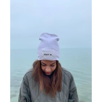 Másik eb - téli sapka